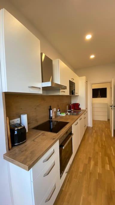 Chez Amis Arena Apartment ไลป์ซิก ภายนอก รูปภาพ